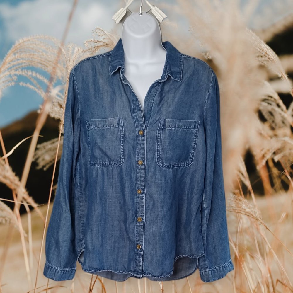 CLOTH & STONE | Anthropologie • Small • chambray blouse button up long sleeve
